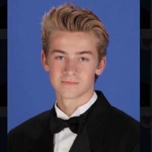 Meet your Posher, Devin